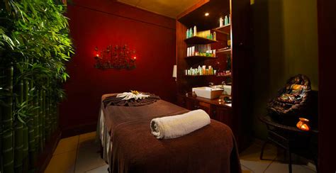 Lilas Couples Package Body Massage Scrub At Le Palmiste Spa Dealsmu