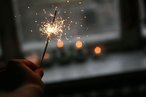 Non ci vuole molto a scoprirne le ragioni. Le frasi di Auguri di Buon Anno più belle - Foto Style