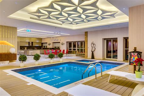 This Dubai Penthouse Has A Pool In Its Living Room