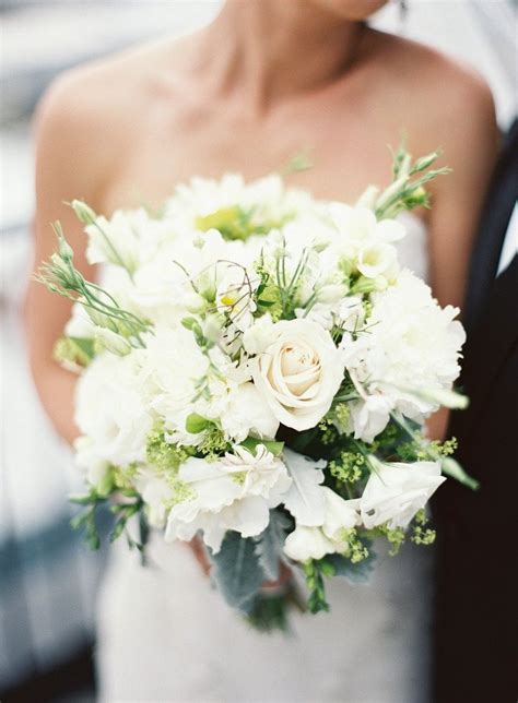 30 Elegant Bridal Bouquets With White Flowers Elegant Bridal Bouquets