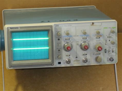 Tektronix 2213 60 Mhz Analog Oscilloscope Imagine41