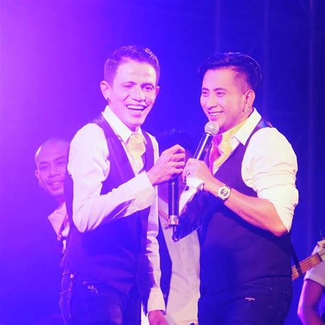 เปิดประวัติ นักแสดงตลกชื่อดังผู้ล่วงลับ 'โรเบิร์ต สายควัน' ผู้สร้างเสียงหัวเราะให้คนไทยทั้งประเทศ อัลบั้มภาพ โรเบิร์ต สายควัน ประวัติ เรื่องราวของตลกชื่อดัง ...