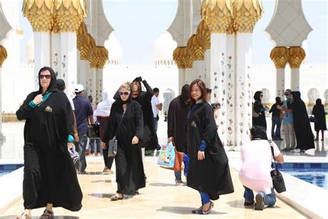 av şekil İyi eğitimli sheikh zayed mosque dress code erişte ayrı ayrı ses