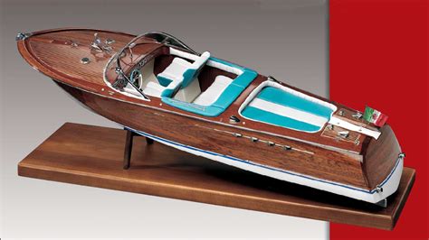 Amati Italian Runabout Tipo Riva Aquarama Wooden Model Boat Kits