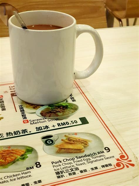 Friendly concierge team that provides excellent customer service. 青蛙生活点滴 Froggy's Bits of Life: 猪排三文治 Pork Chop Sandwich ...
