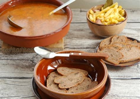 A partir del próximo jueves 3 de noviembre, el canal gastronómico de nuestro país estrena cocina internacional buscando algo más de información sobre la cocinera rita sánchez, conocemos que. El 'oliaigua' menorquín se 'cuela' en Canal Cocina ...