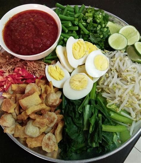 Rasanya berlemak dan pedas, menguji deria rasa yang merasainya. Resepi Mee Kari Chinese Style • Resepi Bonda