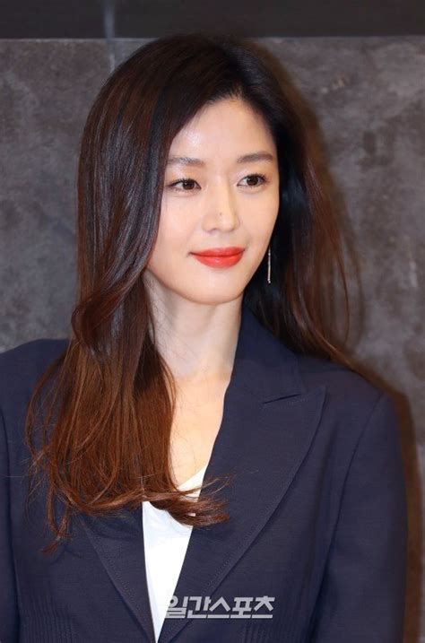 한성수 대표 쌩뚱맞은 아내 이름으로 아이즈원 저작권 허위 등록 #sbs연예뉴스 #sbsstar #entertainmentnews. ´전지현 남편´ 최준혁 대표, 알파운용 최대주주 등극 - 일간스포츠