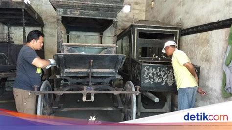 Maybe you would like to learn more about one of these? Mau Tahu Kereta Jenazah Zaman Belanda, Datang Saja ke Salatiga