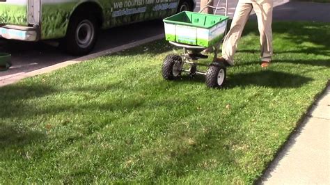 Traditional Fertilizer Nutri Lawn Youtube