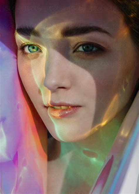 Surreal Beauty Portrait By Liliya Rodnikova In 2022 Beauty Portrait Portrait Holographic