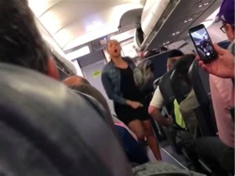 Video Spirit Airlines Passenger Has Twerk Meltdown Aboard Nj Bound