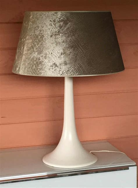 LAMPE BLANCHE DESIGN – brocante-decoration