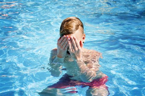 Safeguard Your Eyes How Dangerous Is Swimming With Contacts