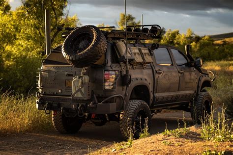 Modified 2013 toyota tundra 4×4