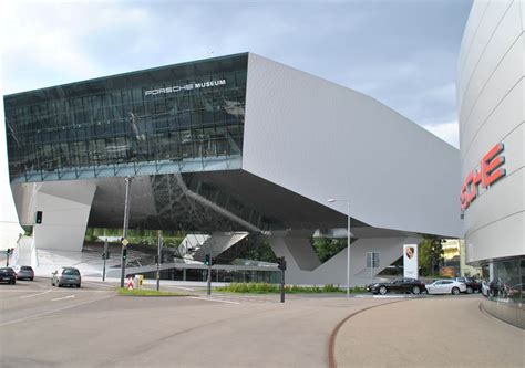 The porsche museum has been presenting automotive history and fascination porsche in an incomparable style ever since. Porsche Museum - euro-t-guide - Germany - What to see - 6