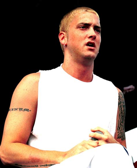 Eminem weight 66kg or 145.5 pound. How tall is marshall mathers, ALQURUMRESORT.COM
