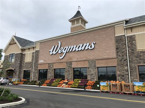 Fast food restaurant, grocery store. Wegmans Food Markets on Twitter: "Tune in tomorrow to our ...