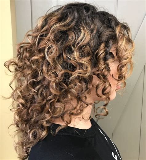 Wide plates offer fast straightening on longer, thicker, curly and unruly hair, while a high heat of up to 235c will straighten the tightest ringlets. 60 Styles and Cuts for Naturally Curly Hair in 2021
