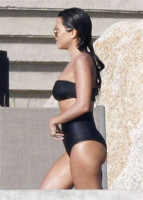 Kourtney Kardashian In Black Bikini In Los Cabos Gotceleb The Best