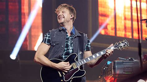 Samu ei suostunut uskomaan edes siihen sadanteen levypomon. Sunrise Avenue - One-Man-Show in Stadthalle - oe3.ORF.at
