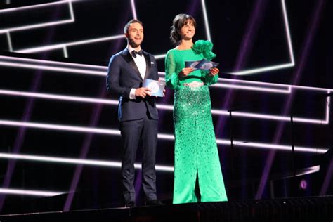 Слушай музыку от mans zelmerlow & petra mede, похожую на love love peace peace, love, love, peace, peace и не только. Måns Zelmerlöw and Petra Mede - EuroVisionary - Eurovision ...