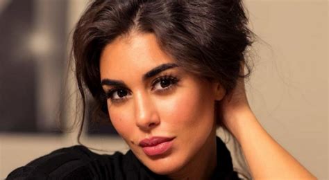 وقامت ياسمين صبري بتوزيع الهدايا على الأطفال المتواجدين في المستشفى، كما قامت بزيارة مقر المحاضرات التثقيفية التي تنظمها المستشفى للأطفال. ياسمين صبري تدخل المنافسة ضمن أجمل 100 وجه في العالم - صور ...