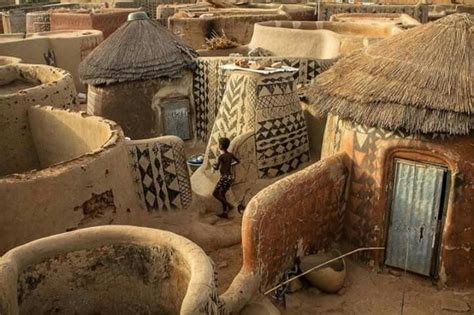 Tibétain Burkina Faso African House Mud House Vernacular Architecture