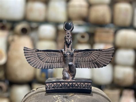 Egyptian Goddess Isis Statue Isis Statue With Spiritual Energy 7 In Height Made In Egypt Etsy