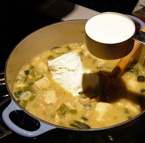 Jun 21, 2021 · in large bowl, beat cream cheese and sugar with electric mixer on medium speed, until smooth and creamy. How to Make Our Favorite White Chicken Chili Recipe