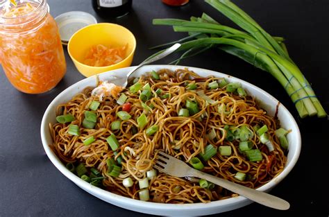 Vegetable Chow Mein Chinese Noodles With Mixed Vegetables The Food
