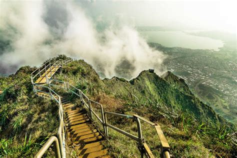 10 Best Hikes On Oahu Hawaii Best Hikes Oahu Stairway To Heaven Riset