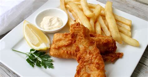 Kalau sedang liburan ke malaysia, salah satu kafe terbaik yang menyediakan menu ini yakni the laughing fish by harry ramsden. Batter recipe for fish and chips - Kidspot