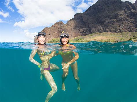 Deluxe Na Pali Guided Snorkel Tour With Breakfast And Lunch Holo Holo Charters Tours Activities