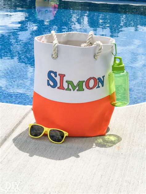 There's a lot to manage. DIY Personalized Pool Party Gift Tote - DIY Show Off ...