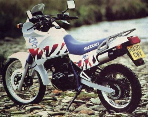 I have tried to tellthe suzuki dr 650 model history on this page as i know it. SUZUKI DR 650 RS specs - 1990, 1991 - autoevolution