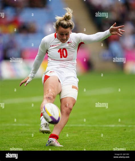 Englands Megan Jones At Coventry Stadium On Day One Of The 2022