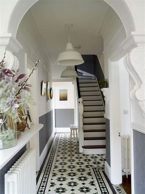 Another Victorian Beauty In The Uk Victorian Terrace Hallway