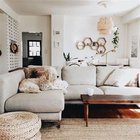 This bohemian living room is a cheerful one with colorful fabrics for the sofa cover. Boho living room neutrals | Dreamy living room, Minimalist ...