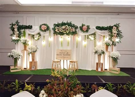 Sewa backdrop wedding bogor,backdrop lamaran,backdrop pameran,partisi r8. Only Referensi . . Kami menyediakan jasa backdrop untuk ...