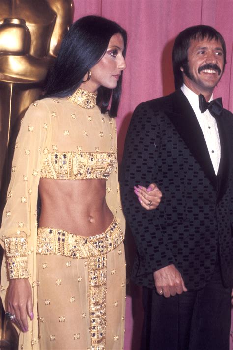 Cher Oscars Red Carpet Outfits Cher S Best Oscar Moments