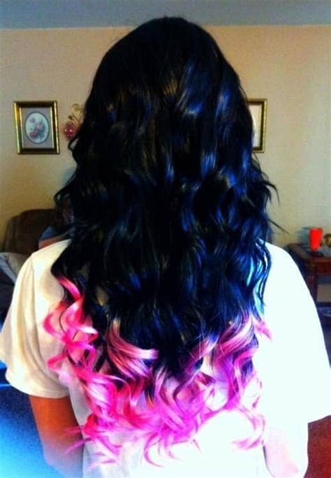 Clearly pink is a hair trend that isn't going anywhere. Black hair with pink tips, love this! | Hair and beauty ...
