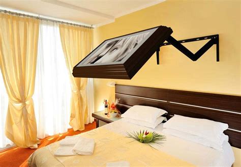 Check spelling or type a new query. 14+ Modern TV Wall Mount Ideas For Your Best Room ...
