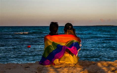 Cuba Legalizes Same Sex Marriage Despite Unusually Strong Open