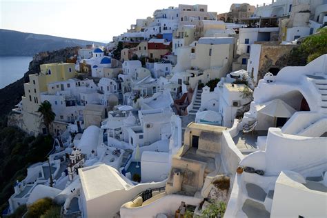 Oia 9 Santorinis Villages Pictures Greece In Global Geography