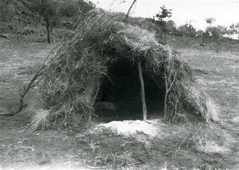 Habitation Fixe Ou Campement De Fortune