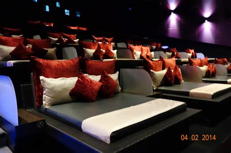 Jika sobat ingin menonton dan ingin tau daftar film terbaru di bioskop grand mall palu xxi. iC..: Velvet Class - Blitz Megaplex, Jakarta