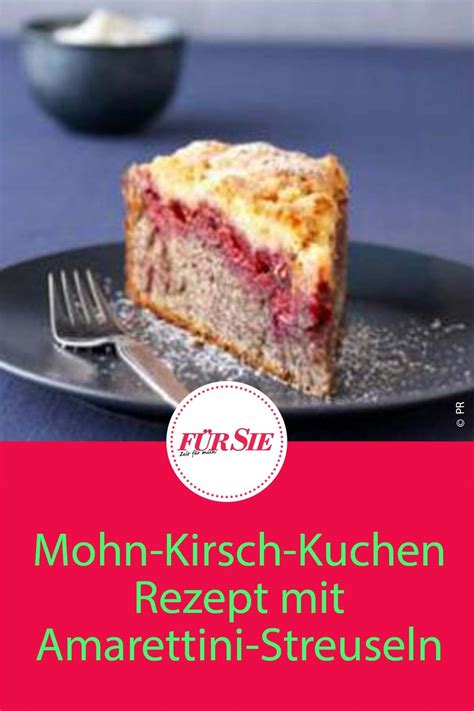 Ein leckerer kuchen mit mehreren schichten: Mohn-Kirsch-Kuchen mit Amarettini-Streuseln | Mohnkuchen ...