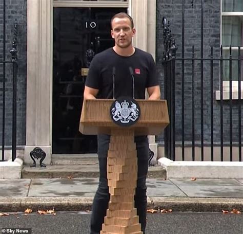Attractive Sound Check Man Outside Downing Street Returns