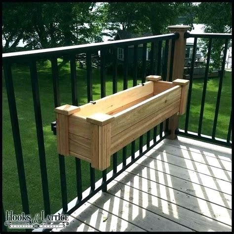 Beautify your decks, fences, and railings, and signpost with these ingeniously adjustable railing planters. hanging planter boxes rail box bracket adjustable pair ...